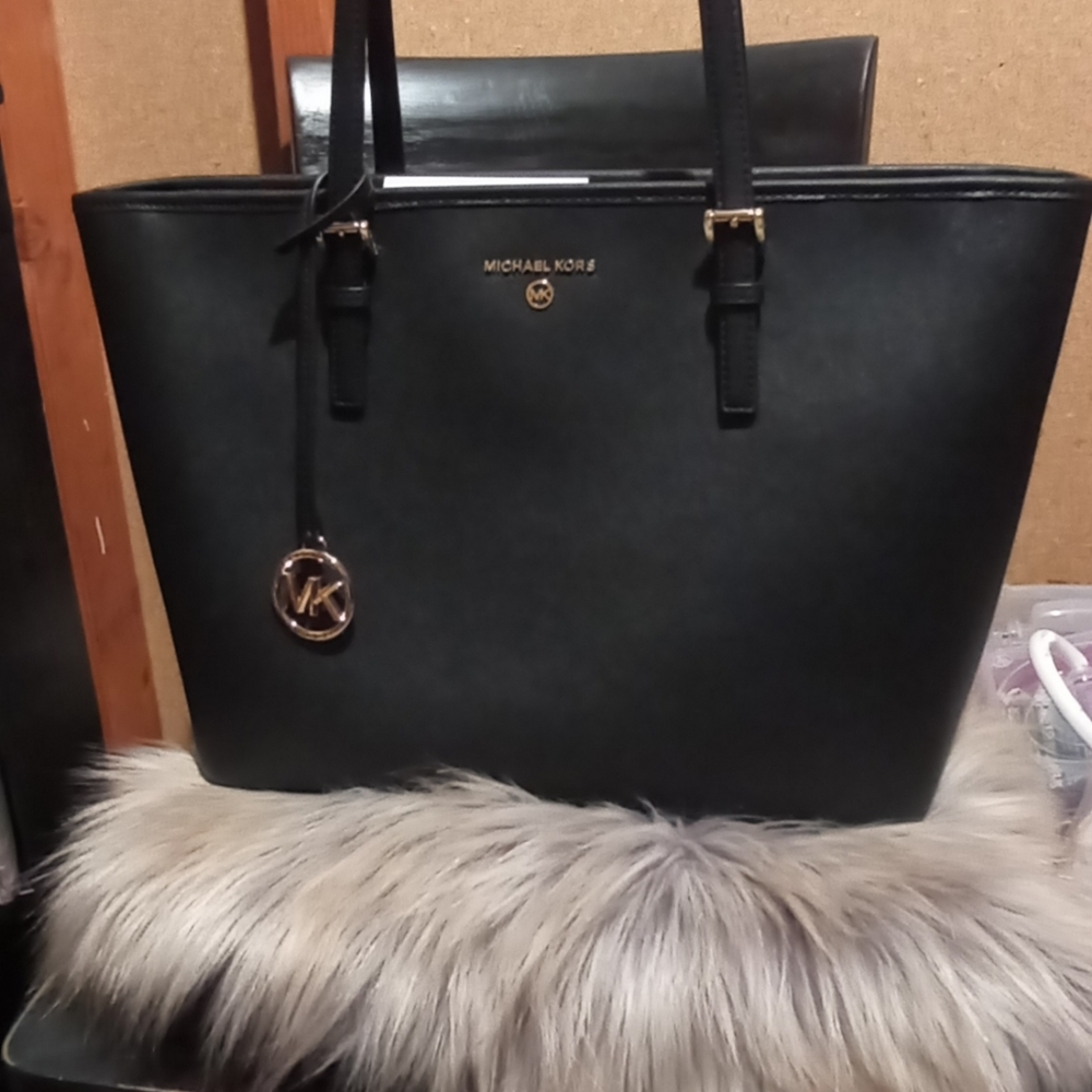 Michael Kors purse